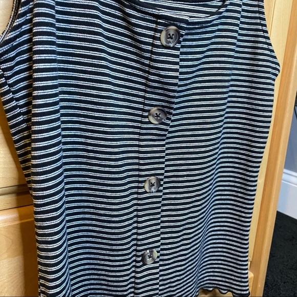Aero Seriously Soft Striped Button-Front Tank: L - Picture 2 of 4